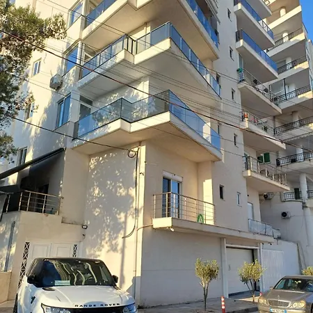 Liam's Apartment *
