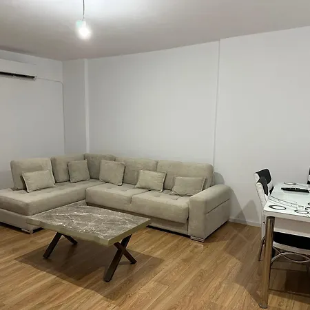 Liam's * Sarandë